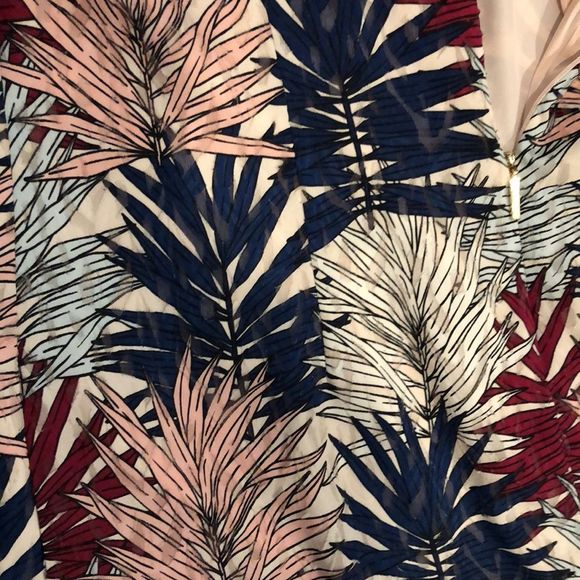 KARL LAGERFELD Paris Women’s MultiColor Flutter Sleeve Dress w. Ruffle Hem Sz 12 - Picture 7 of 13